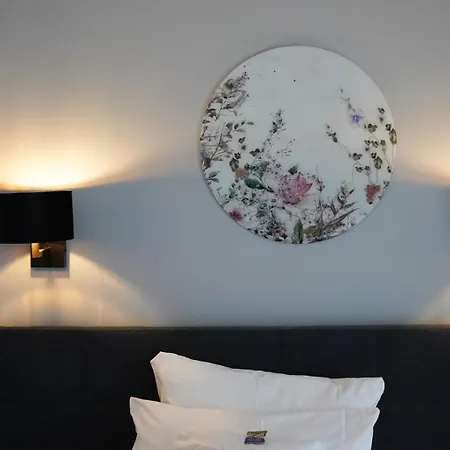 Hotell Hotel-restaurant Osterather Hof Meerbusch