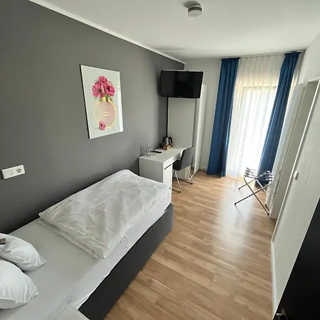 Hotel-Restaurant Osterather Hof 3* Meerbusch