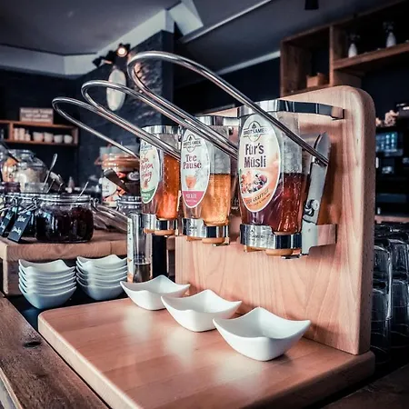 Hotel-Restaurant Osterather Hof 3*
