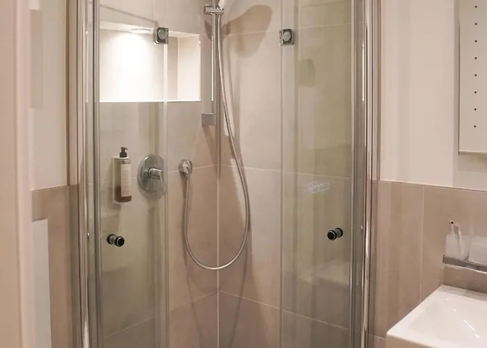 酒店 奥斯塔切火酒店及餐厅 3*