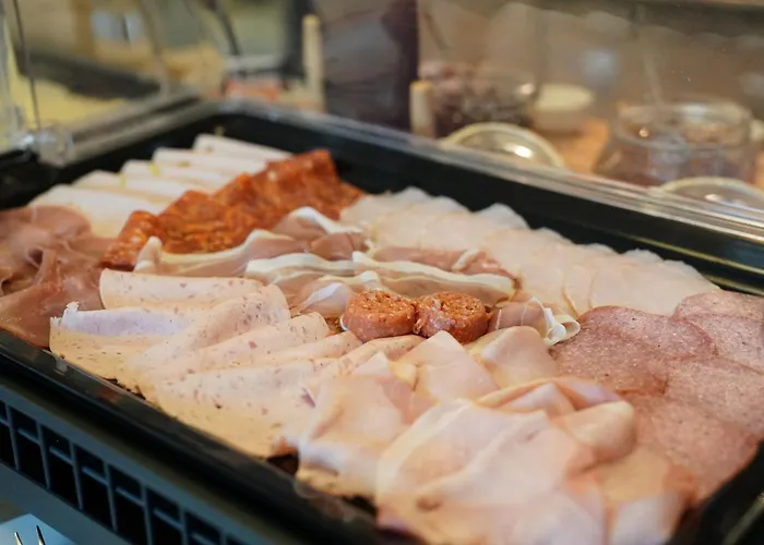 奥斯塔切火酒店及餐厅 梅尔布施